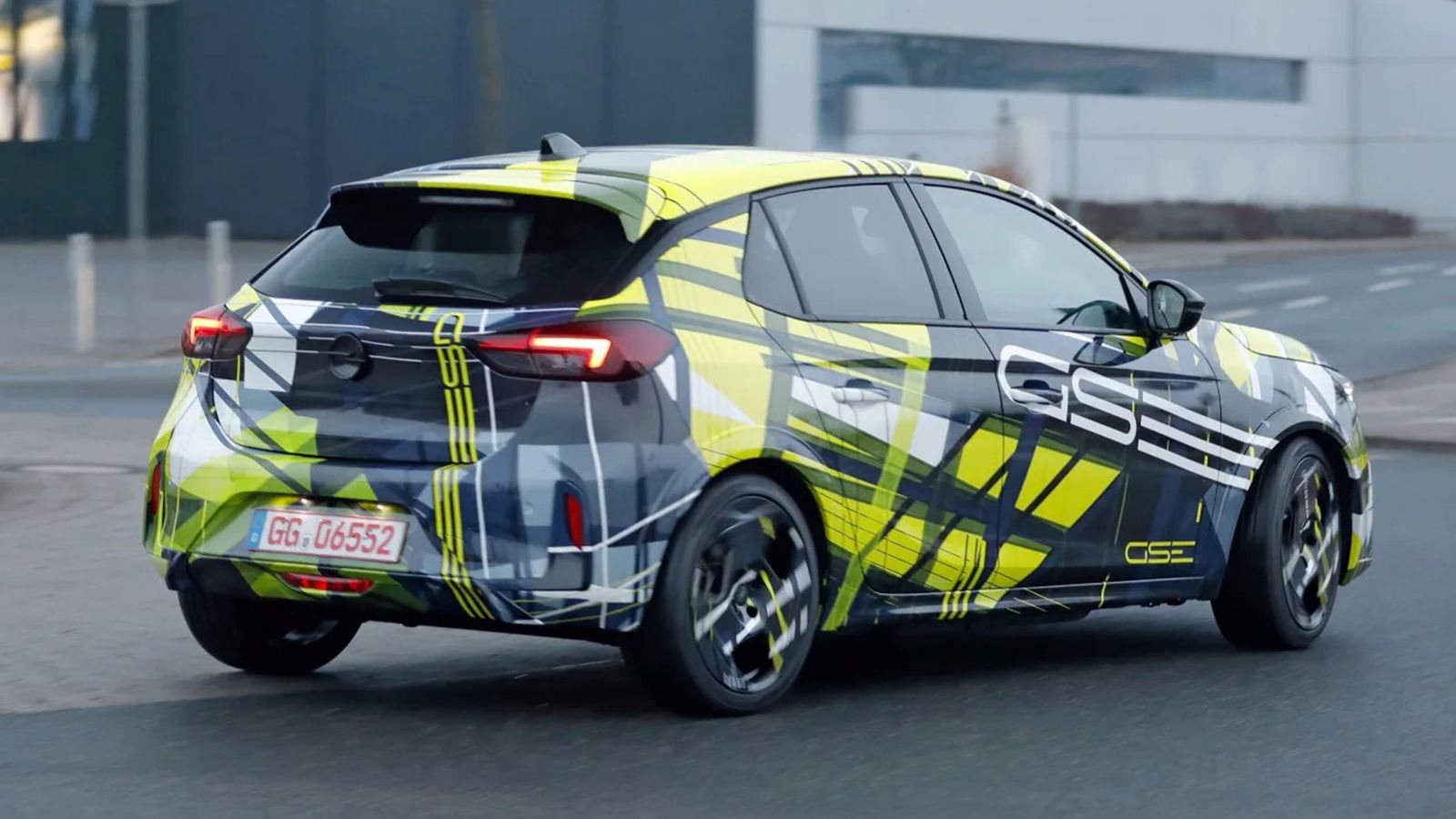 Πρώτες εικόνες του «καυτού» Opel Corsa GSE  